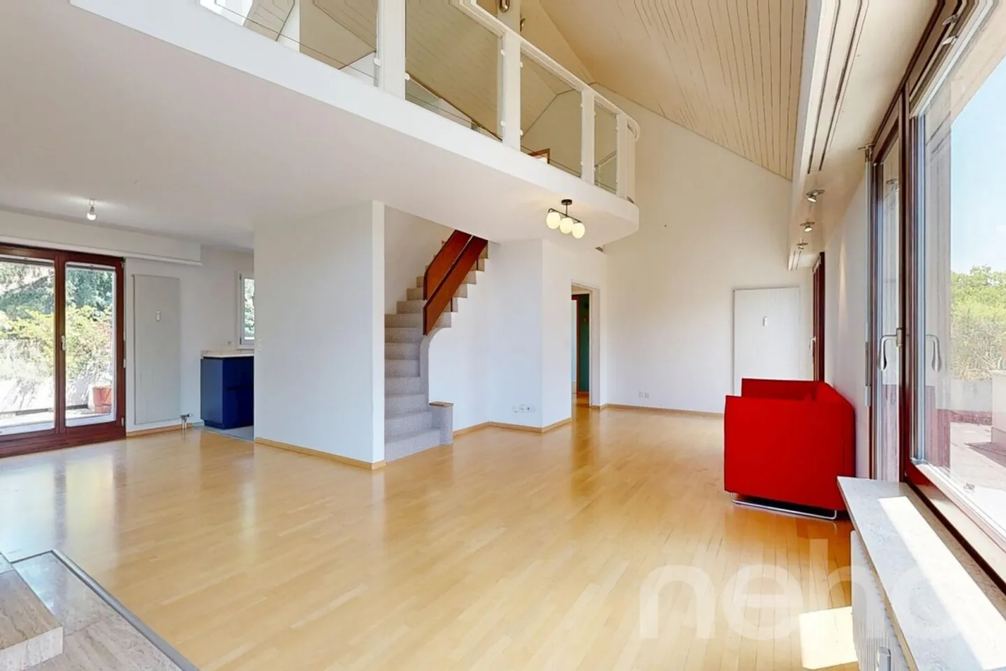 Attique élégante avec terrasse - Photo 4 sur 13
