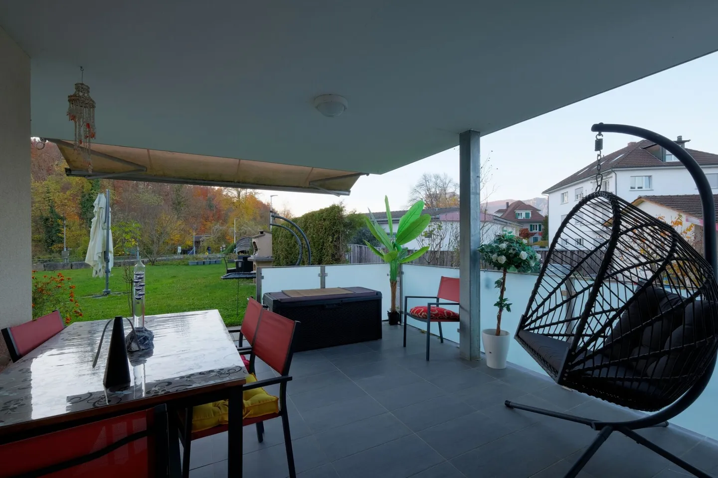 Grosszügige 4.5-Zimmer-Wohnung mit grosser Terrasse & Gartenfläche - Zentrale Lage in Derendingen! - Foto 3 von 18