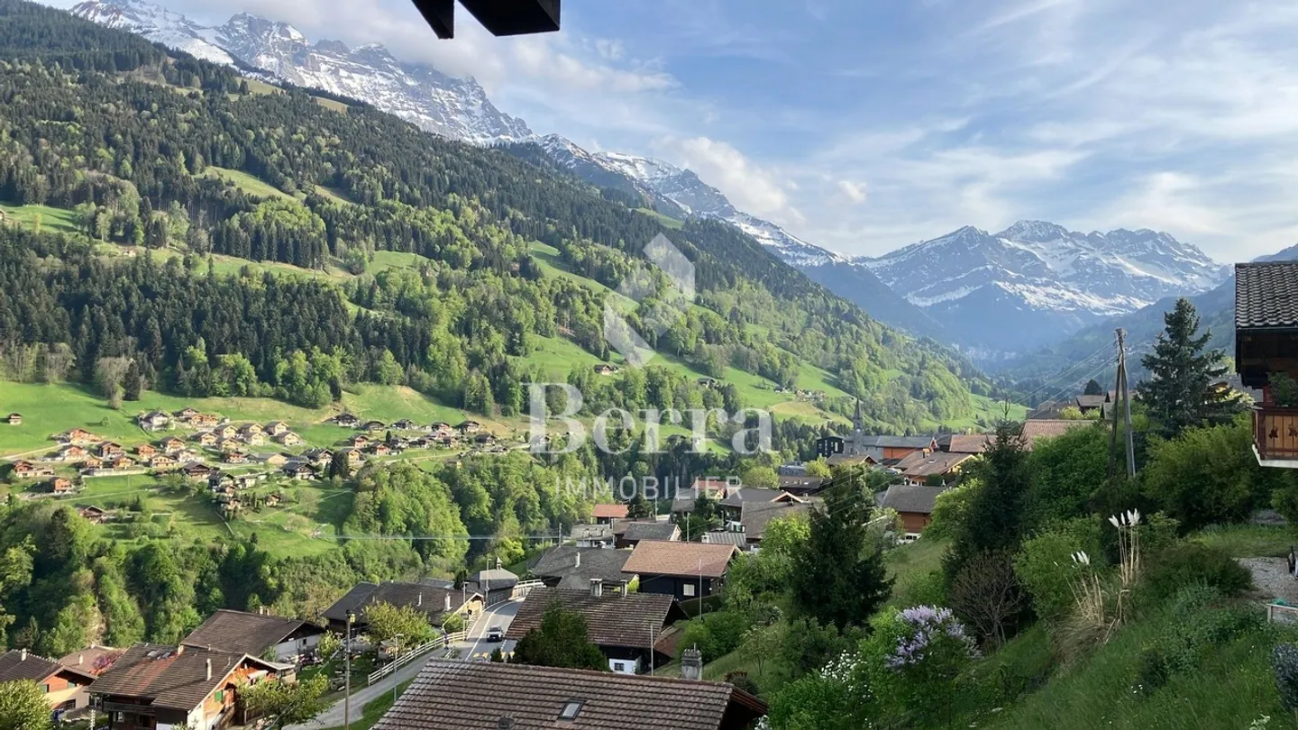 Magnifique chalet de 5 pièces - Photo 2 of 33