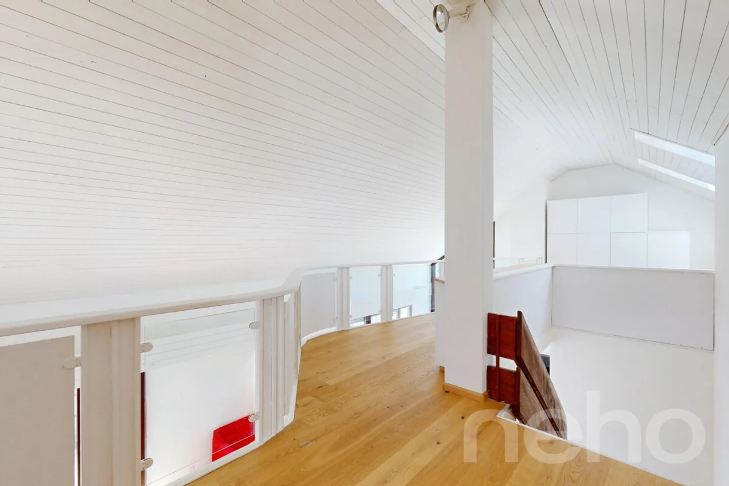 Attique élégante avec terrasse - Photo 8 sur 13