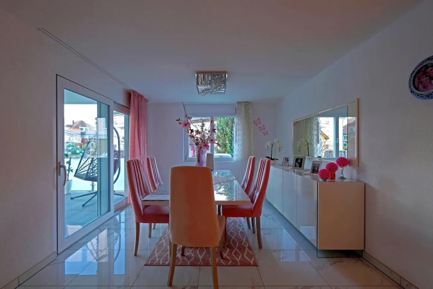 Grosszügige 4.5-Zimmer-Wohnung mit grosser Terrasse & Gartenfläche - Zentrale Lage in Derendingen! - Foto 13 von 18