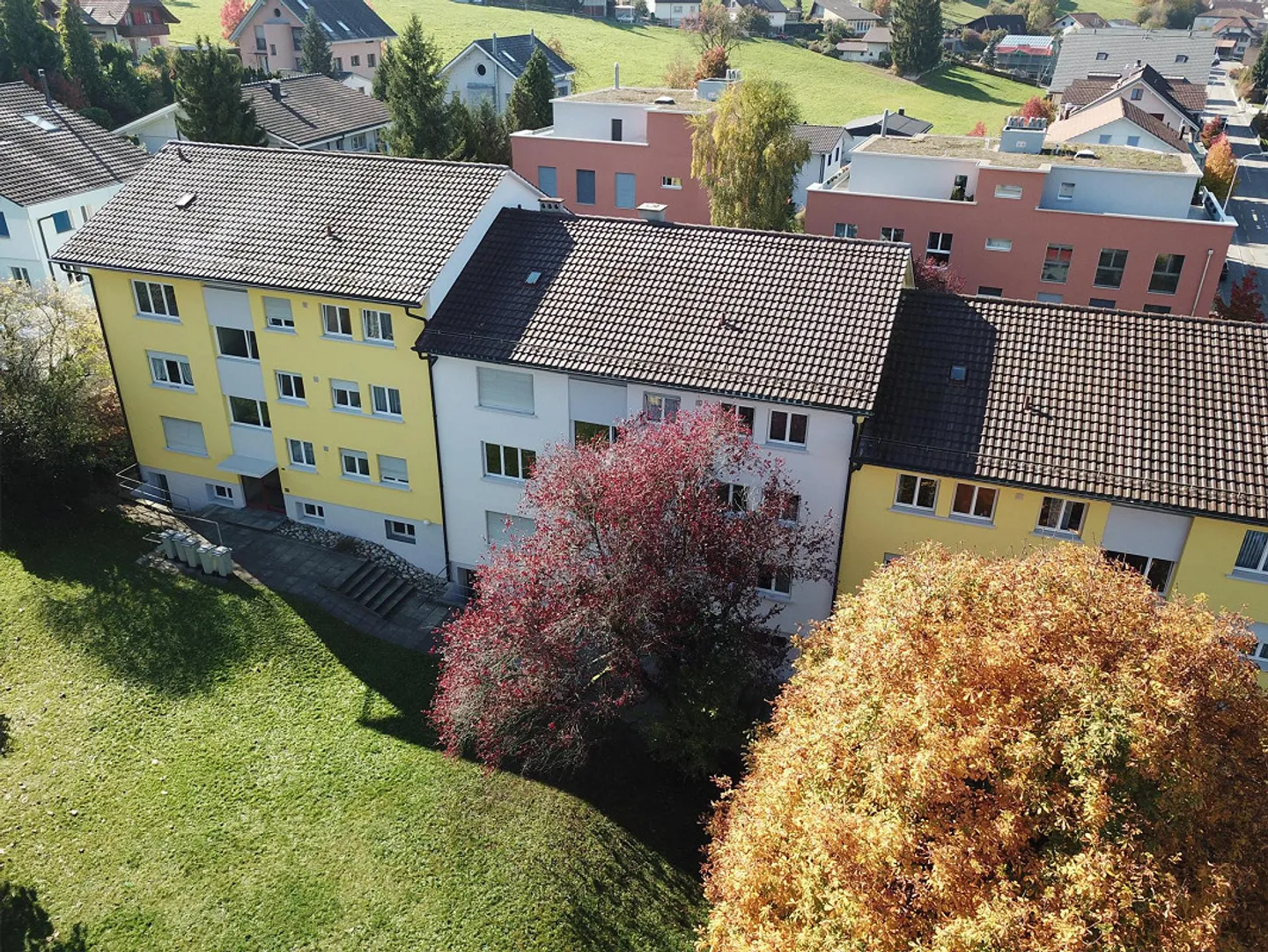 Appartement d'angle de 4 pièces - Photo 1 sur 8