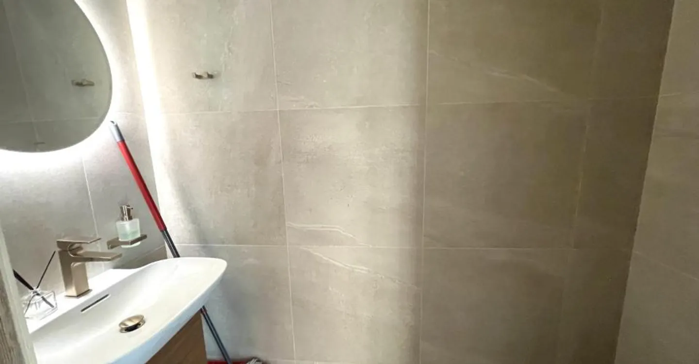 Luxurious Garden Apartment - Photo 10 of 10