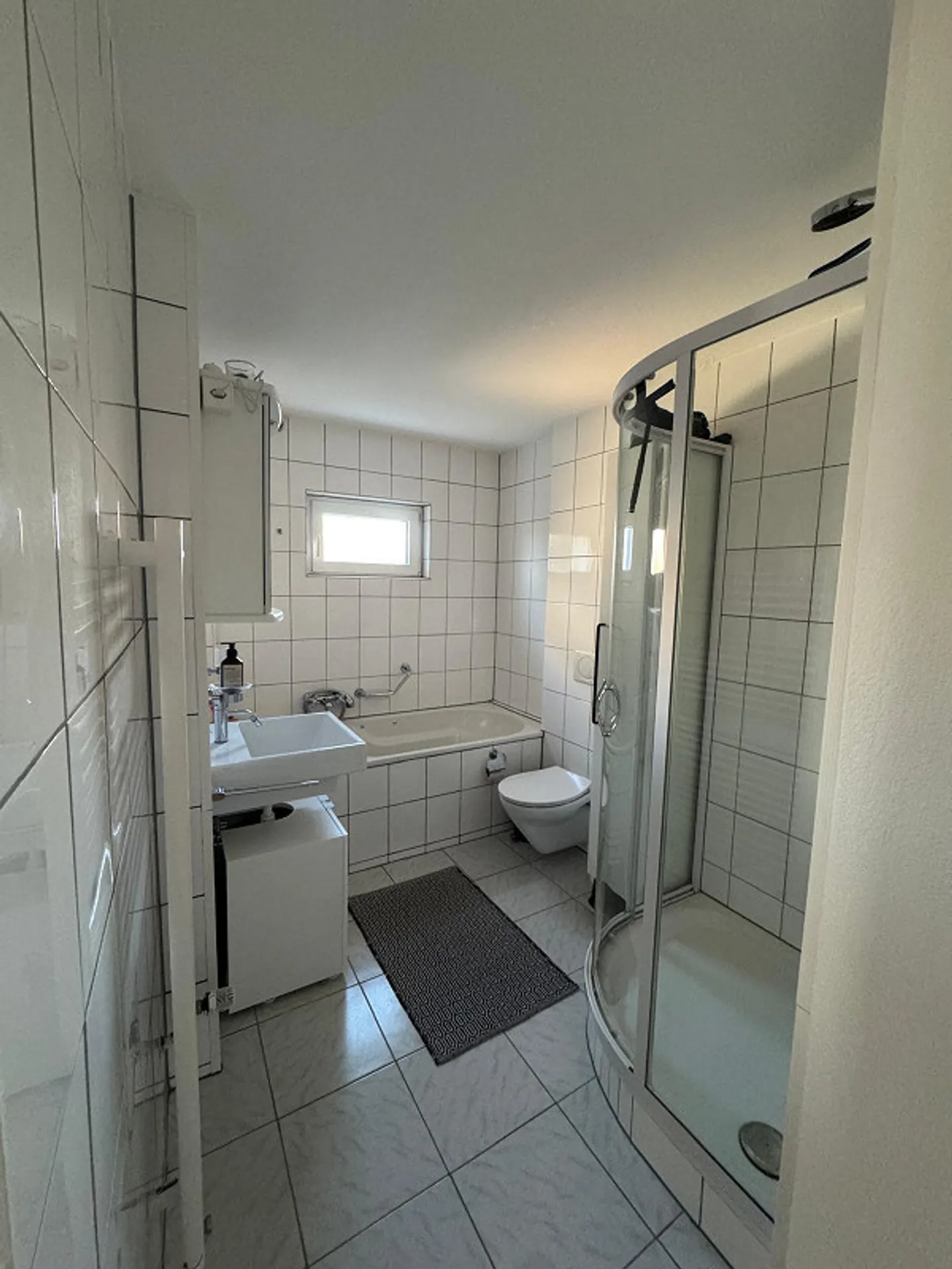 Freshly renovated single/multi-generational house in Flawil - Photo 11 of 17