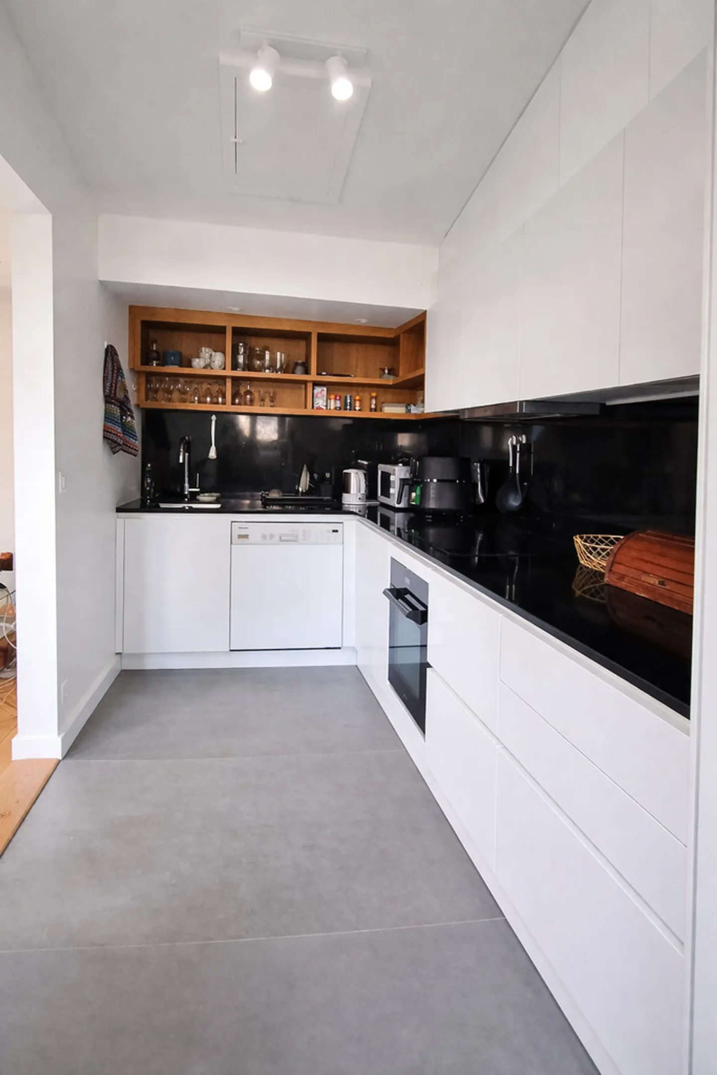 In affitto: splendido appartamento arredato con 2 stanze nel cuore di Ginevra - Foto 3 di 5