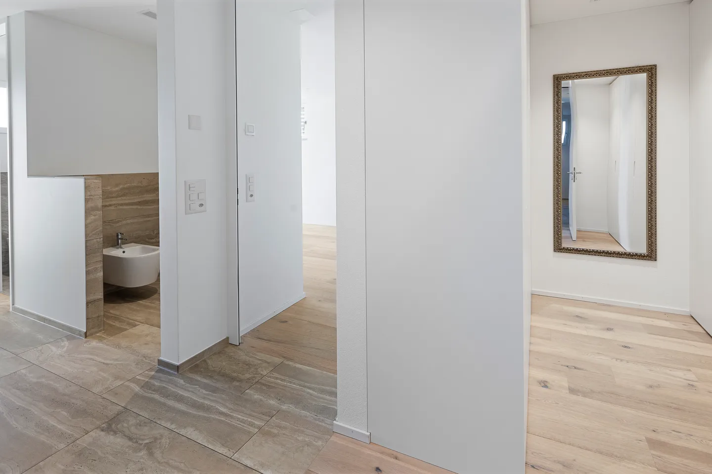 Espace moderne avec vue de rêve et grande terrasse - Photo 7 sur 13