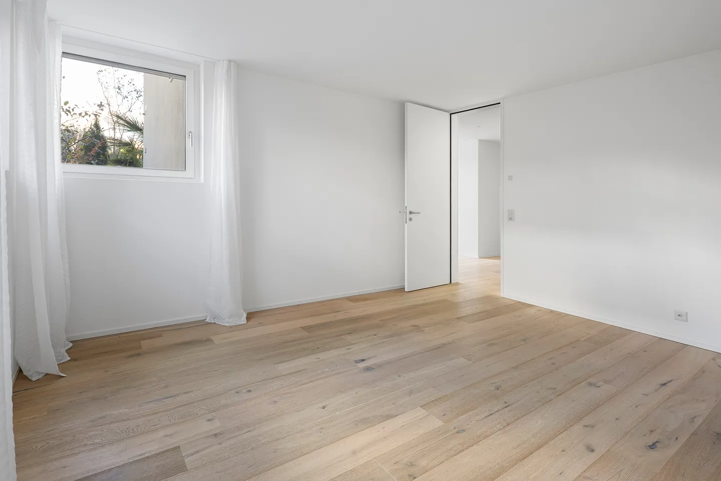 Espace moderne avec vue de rêve et grande terrasse - Photo 9 sur 13