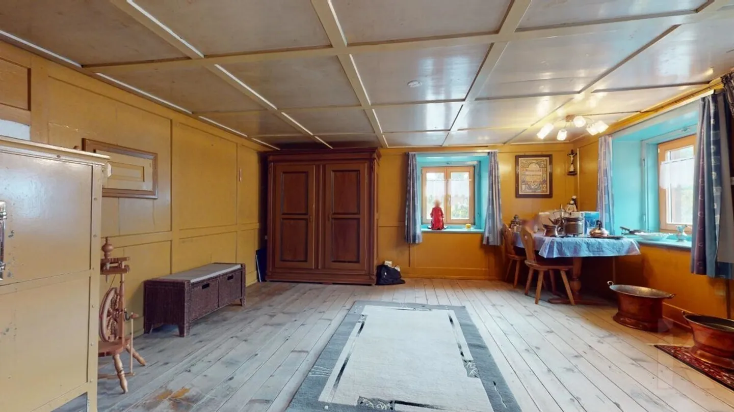 Geräumiges Bauernhaus an toller Aussichtslage bei Savognin - Foto 6 von 13
