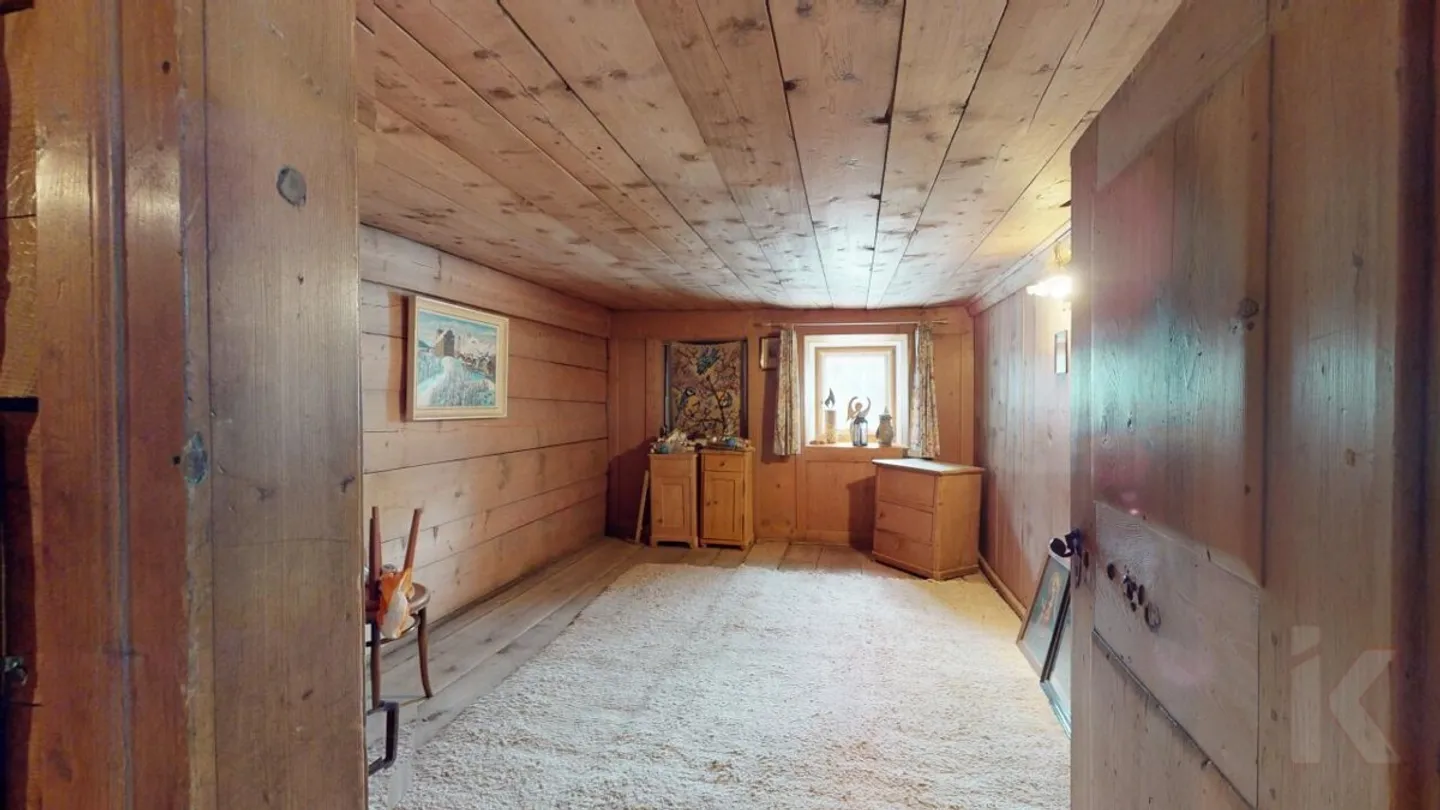 Geräumiges Bauernhaus an toller Aussichtslage bei Savognin - Foto 9 von 13