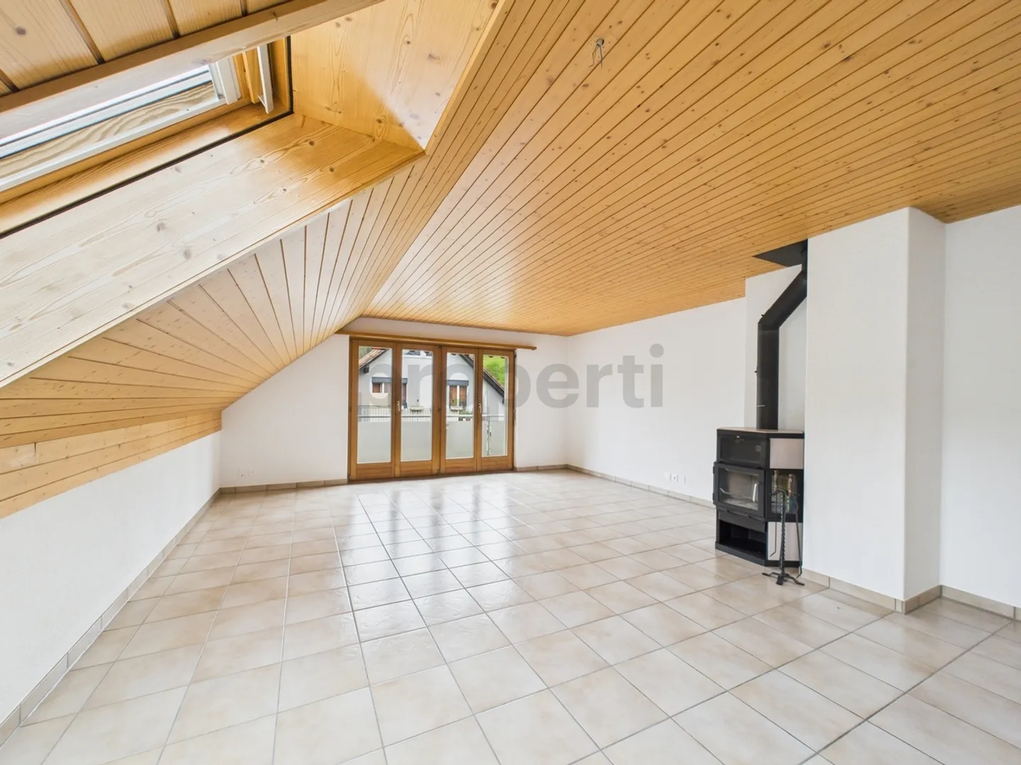 Cozy 4.5-Room Attic Apartment in Mühledorf - Photo 1 of 11