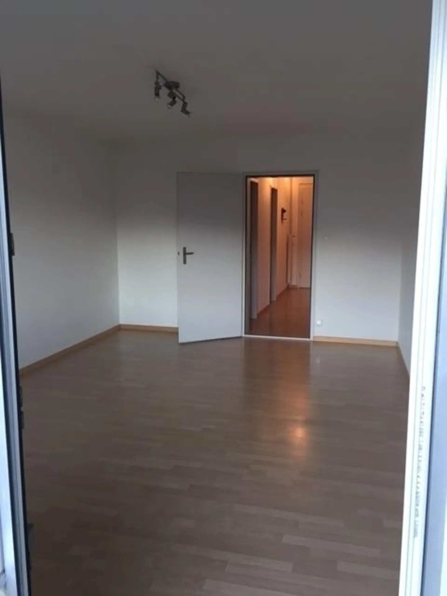 appartement 1½ pièces central et calme - Photo 3 sur 6