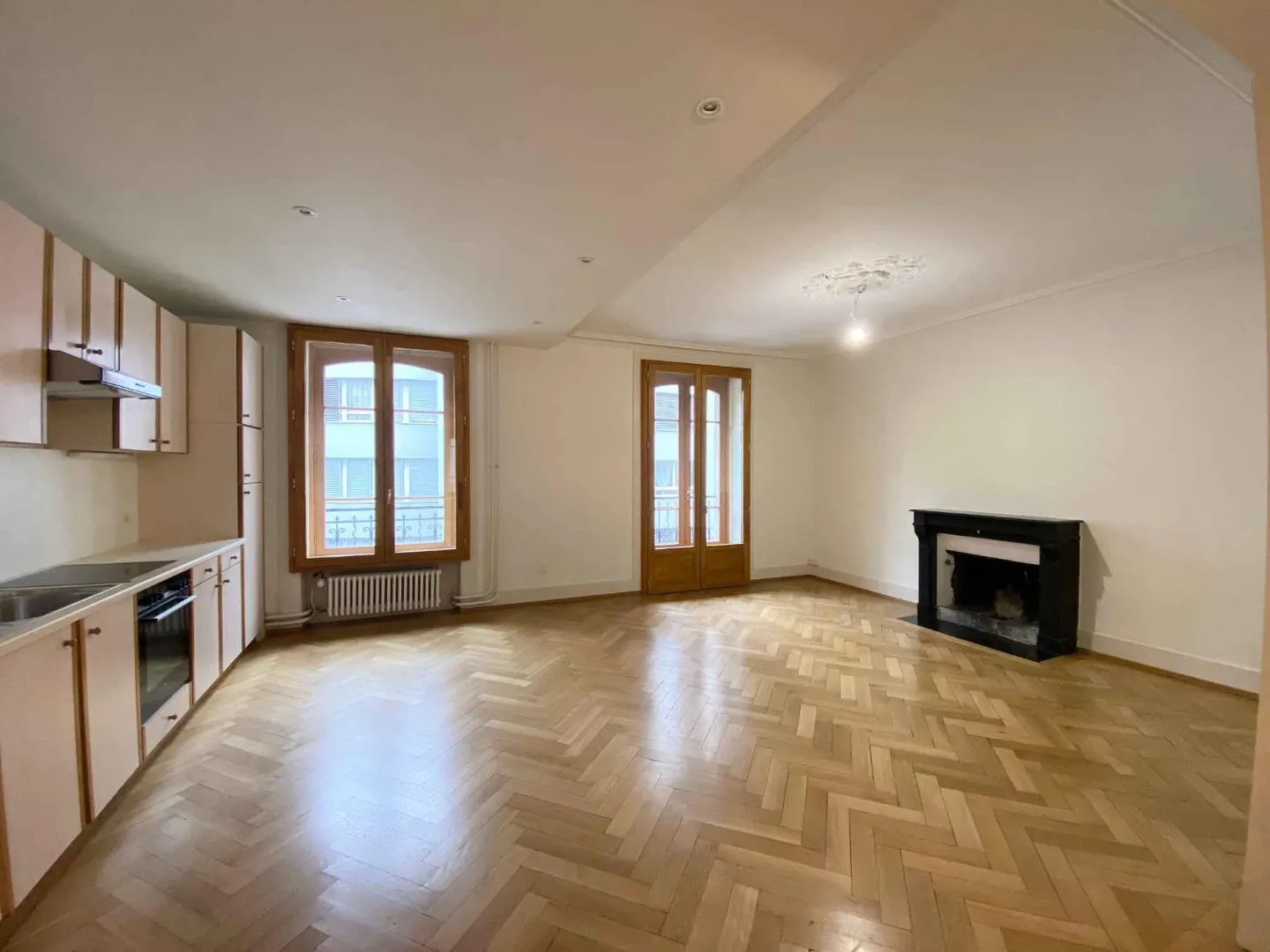 Appartement 5 pièces charmant - Photo 3 sur 11