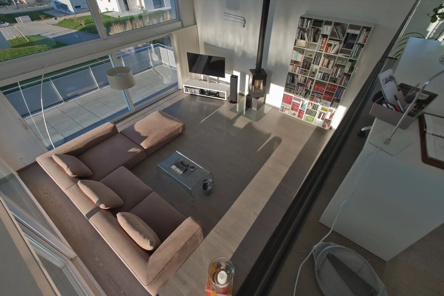 Villa moderne avec piscine et vue - Photo 4 sur 9