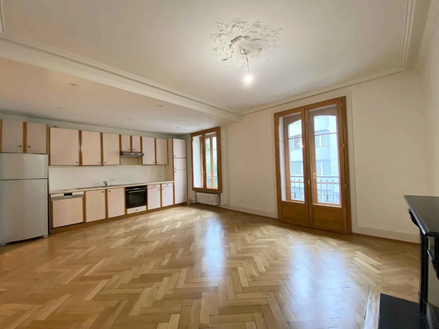 Appartement 5 pièces charmant - Photo 4 sur 11