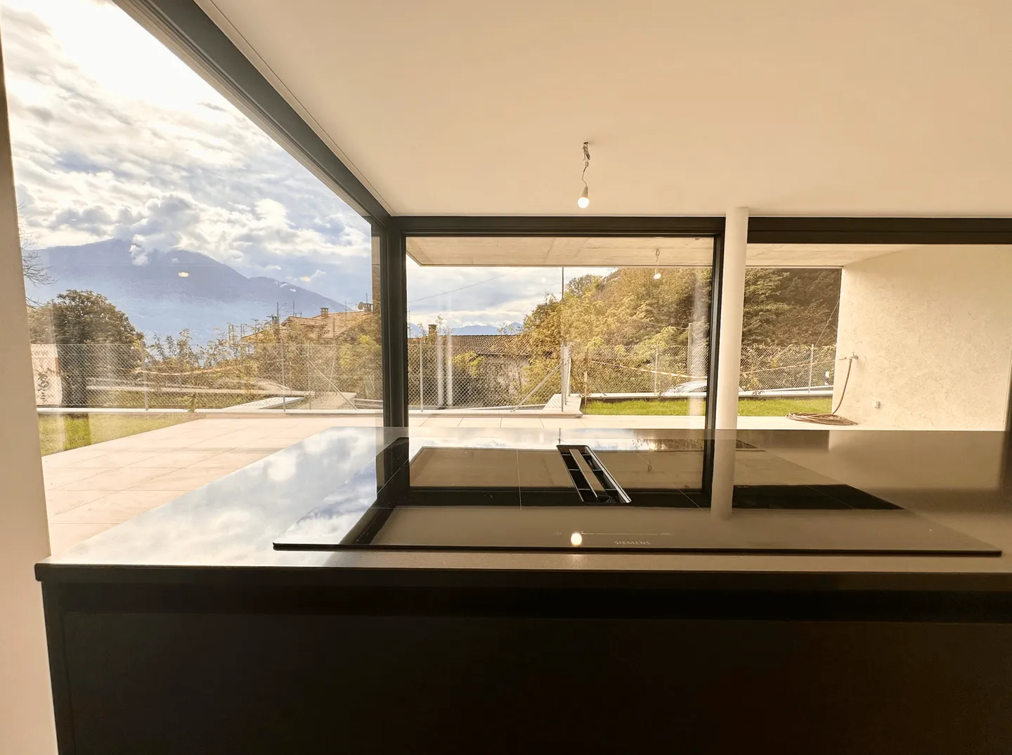 Appartements 3.5 pièces avec jardin privé et vue sur le lac - Tenero - Photo 3 sur 13