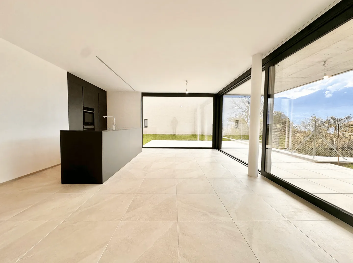 Appartements 3.5 pièces avec jardin privé et vue sur le lac - Tenero - Photo 12 sur 13