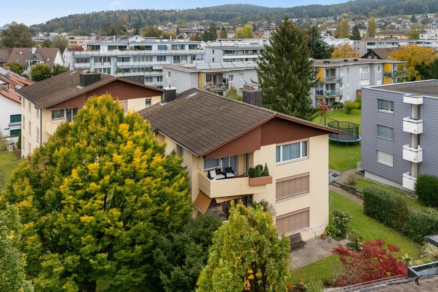 Cozy and Bright: Charming 3.5-Room Apartment with Balcony and Fireplace - Photo 13 of 13