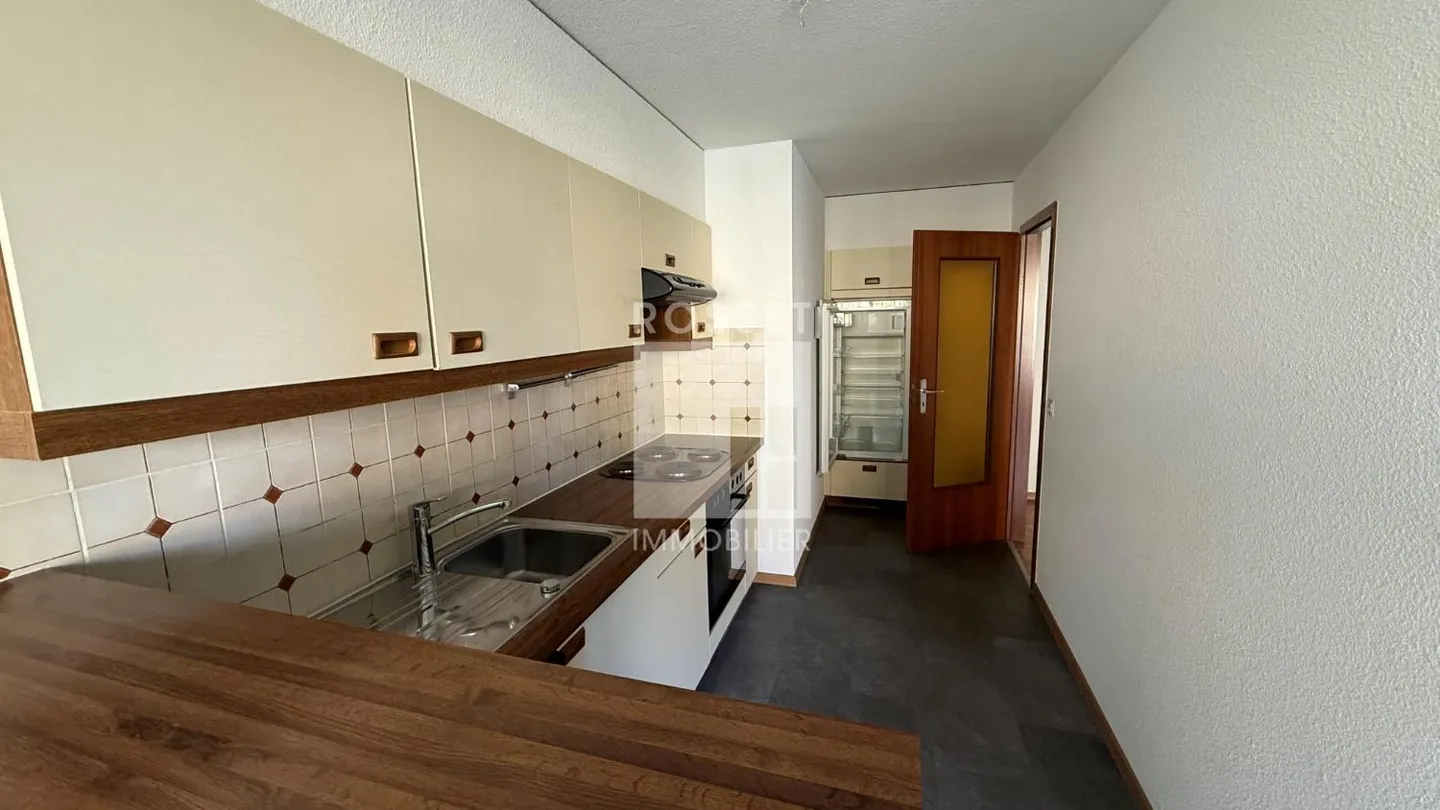 Charmant appartement 2 pièces - Photo 2 sur 7