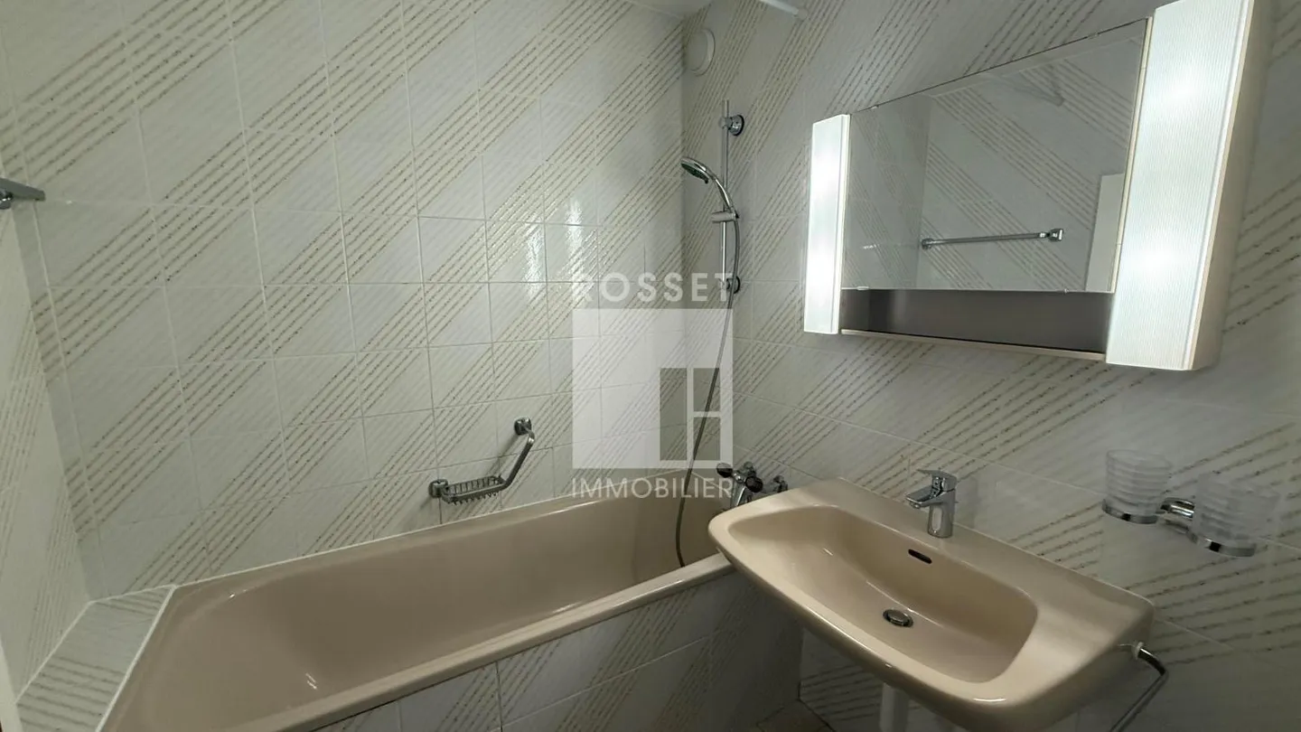 Charmant appartement 2 pièces - Photo 6 sur 7