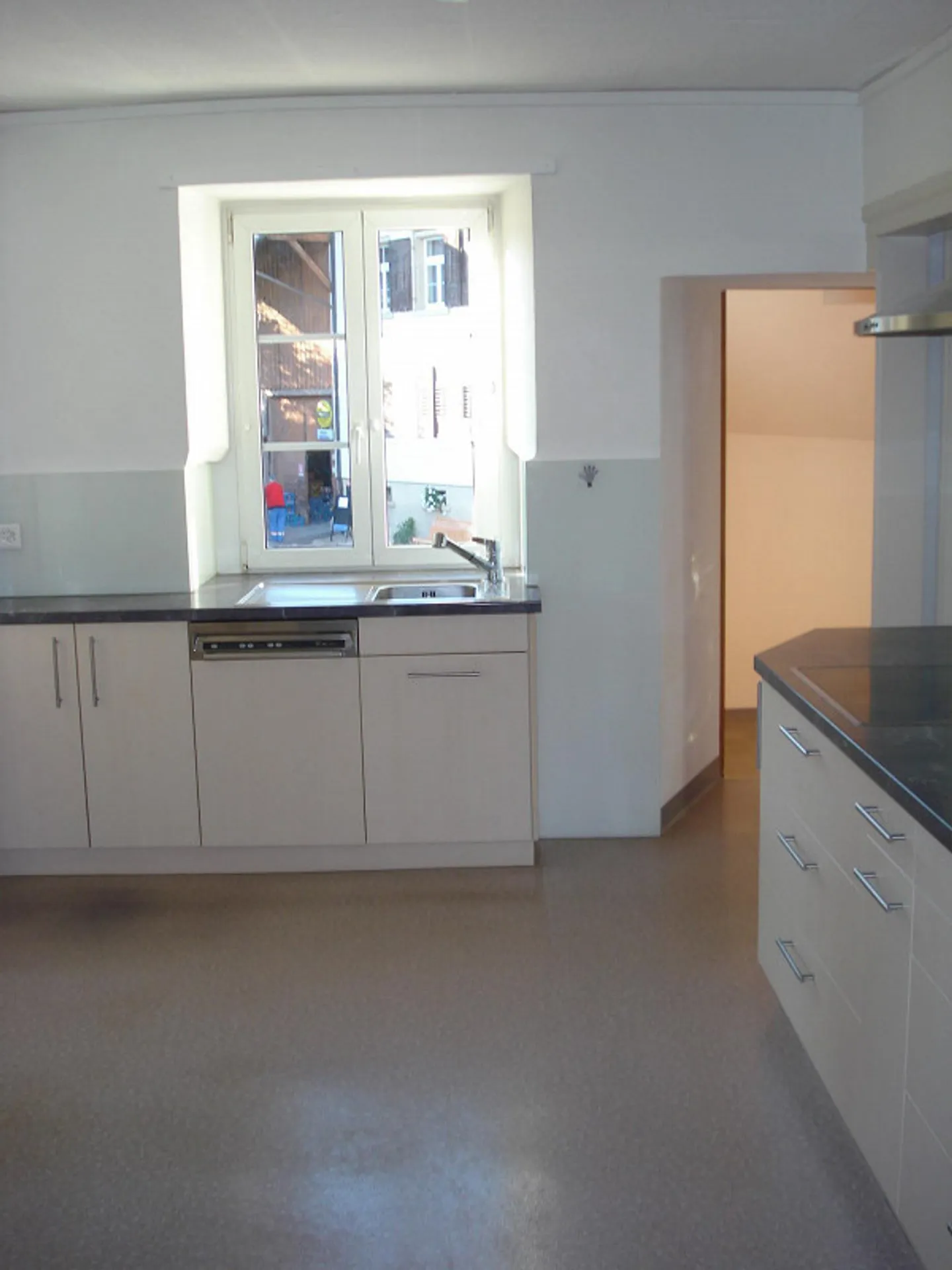 Charmante Wohnung in Maisprach - Foto 1 von 10