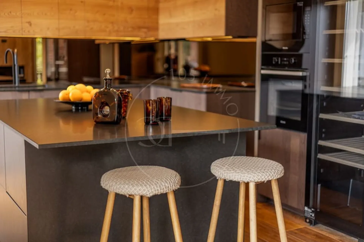 MEGÈVE : Magnifique chalet mitoyen entièrement rénové - Photo 2 sur 6