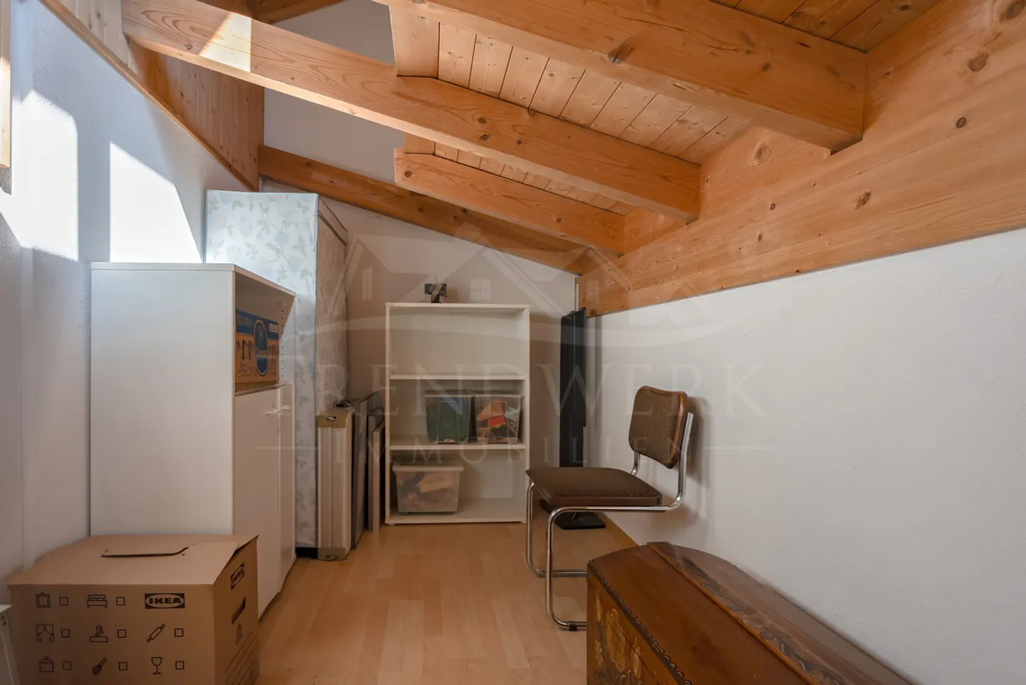 Maison jumelée spacieuse de 5 pièces avec deux places de parking à Neuenegg - Photo 9 sur 15