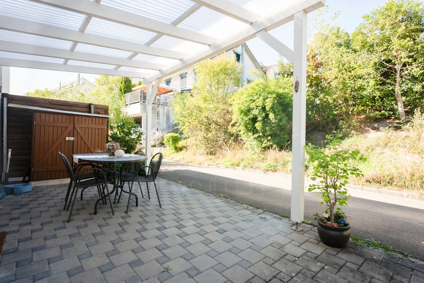 Maison jumelée spacieuse de 5 pièces avec deux places de parking à Neuenegg - Photo 10 sur 15