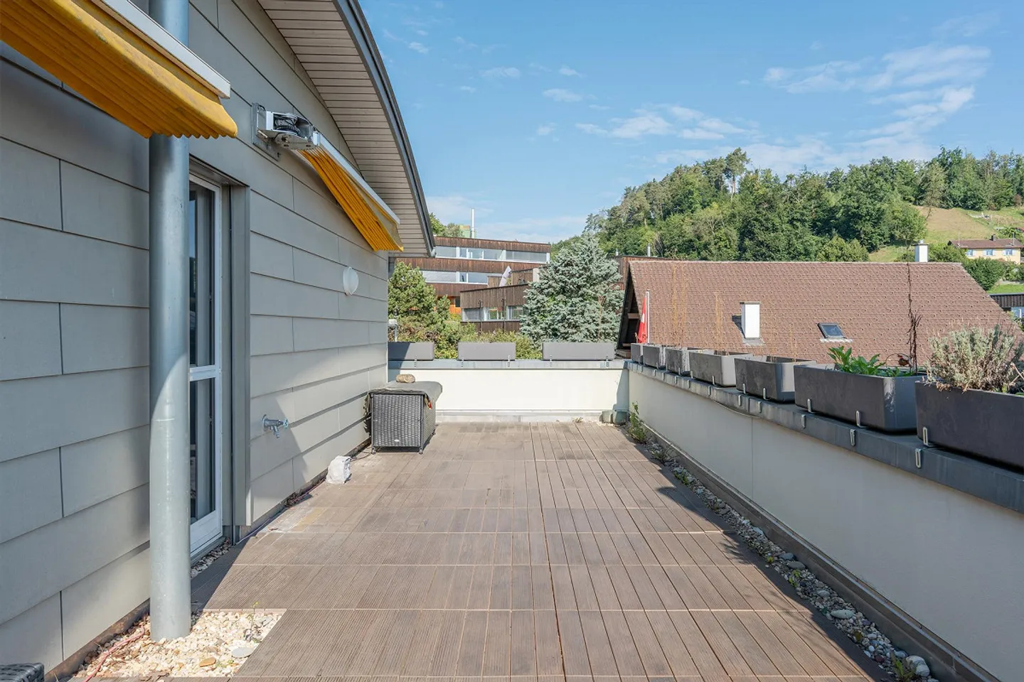 Moderne Attikawohnung mit grosser Terrasse – 15 Minuten von Bern entfe - Foto 7 von 8