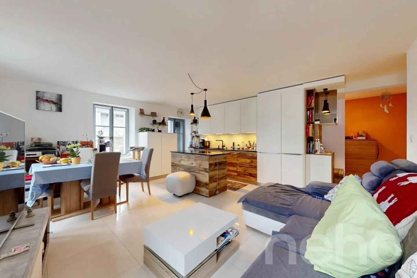 Spacious 5-room apartment of 97 m² in the heart of La Plaine - Photo 5 of 11