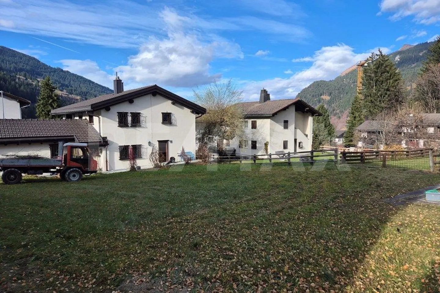 Mehrfamilienhaus mit Umschwung - Foto 2 von 7