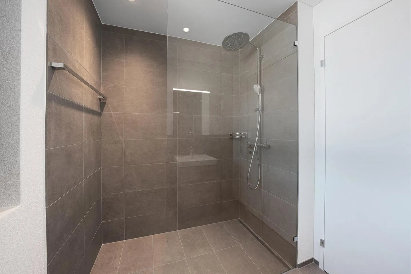 Modernes Erdgeschosswohnung - Foto 6 von 13