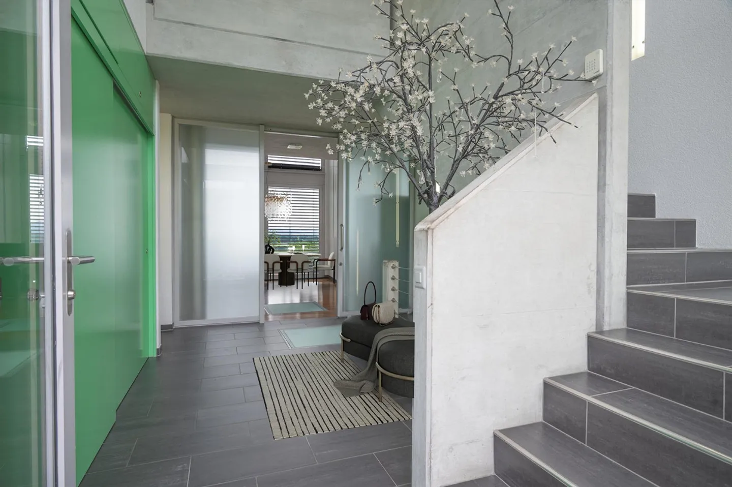Villa architettonica con panorama e piscina a sfioro - dove architettura, natura e comfort si incontrano - Foto 5 di 30