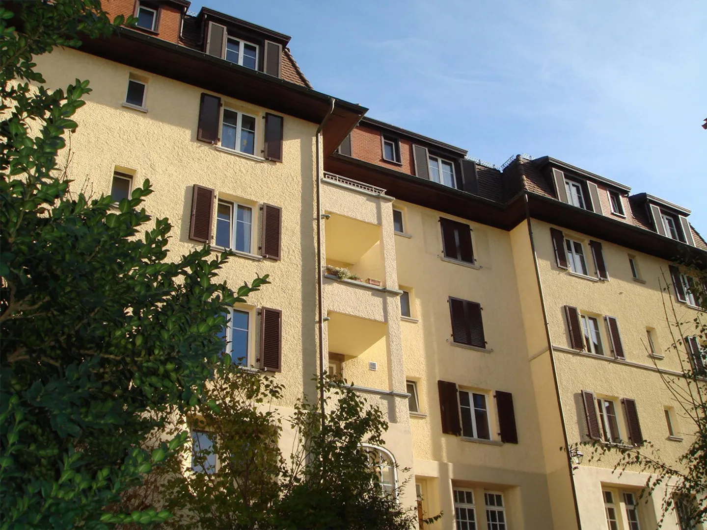 Very nice, bright 4-room old building apartment - Photo 1 of 12