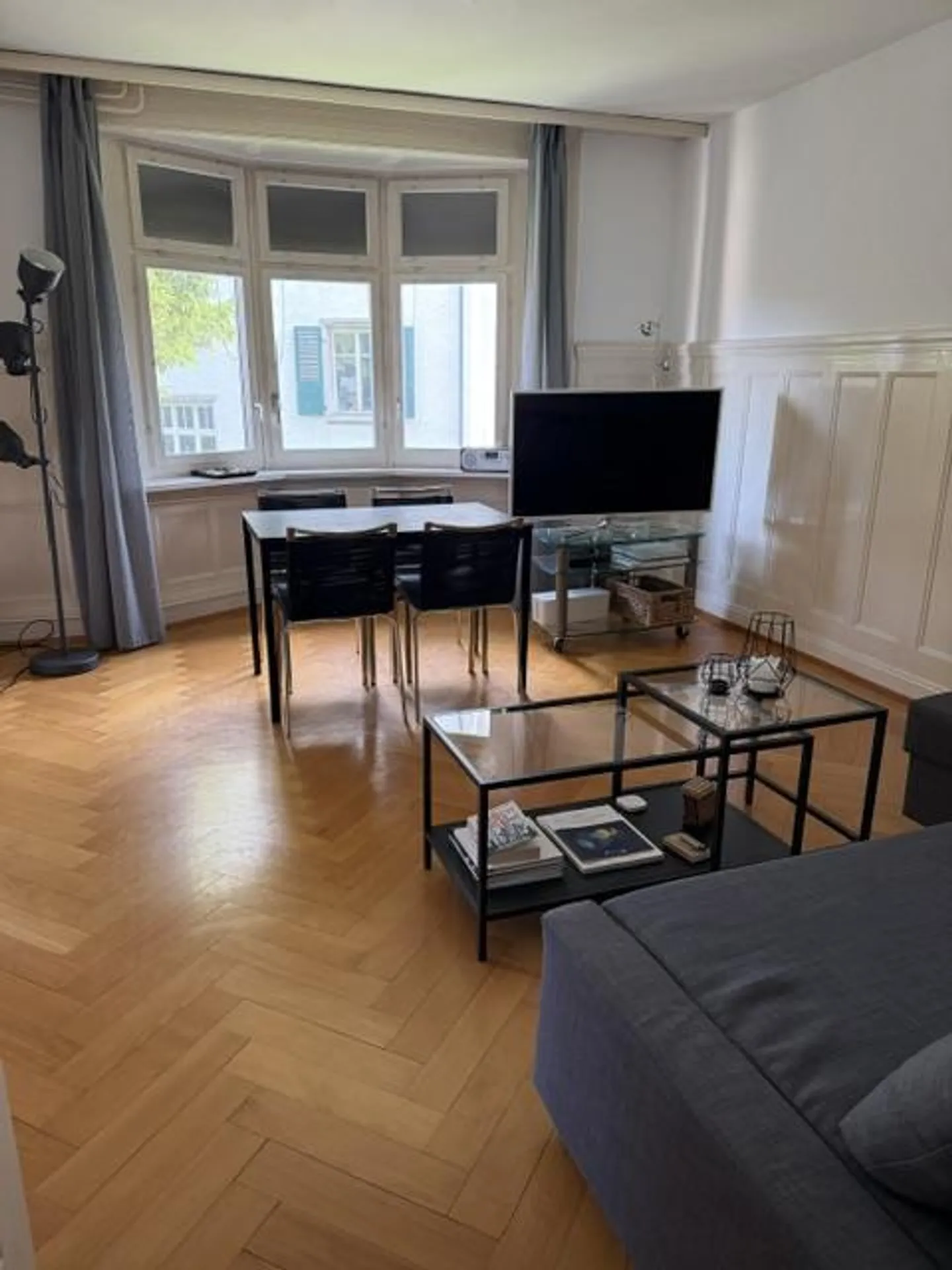 Very nice, bright 4-room old building apartment - Photo 2 of 12