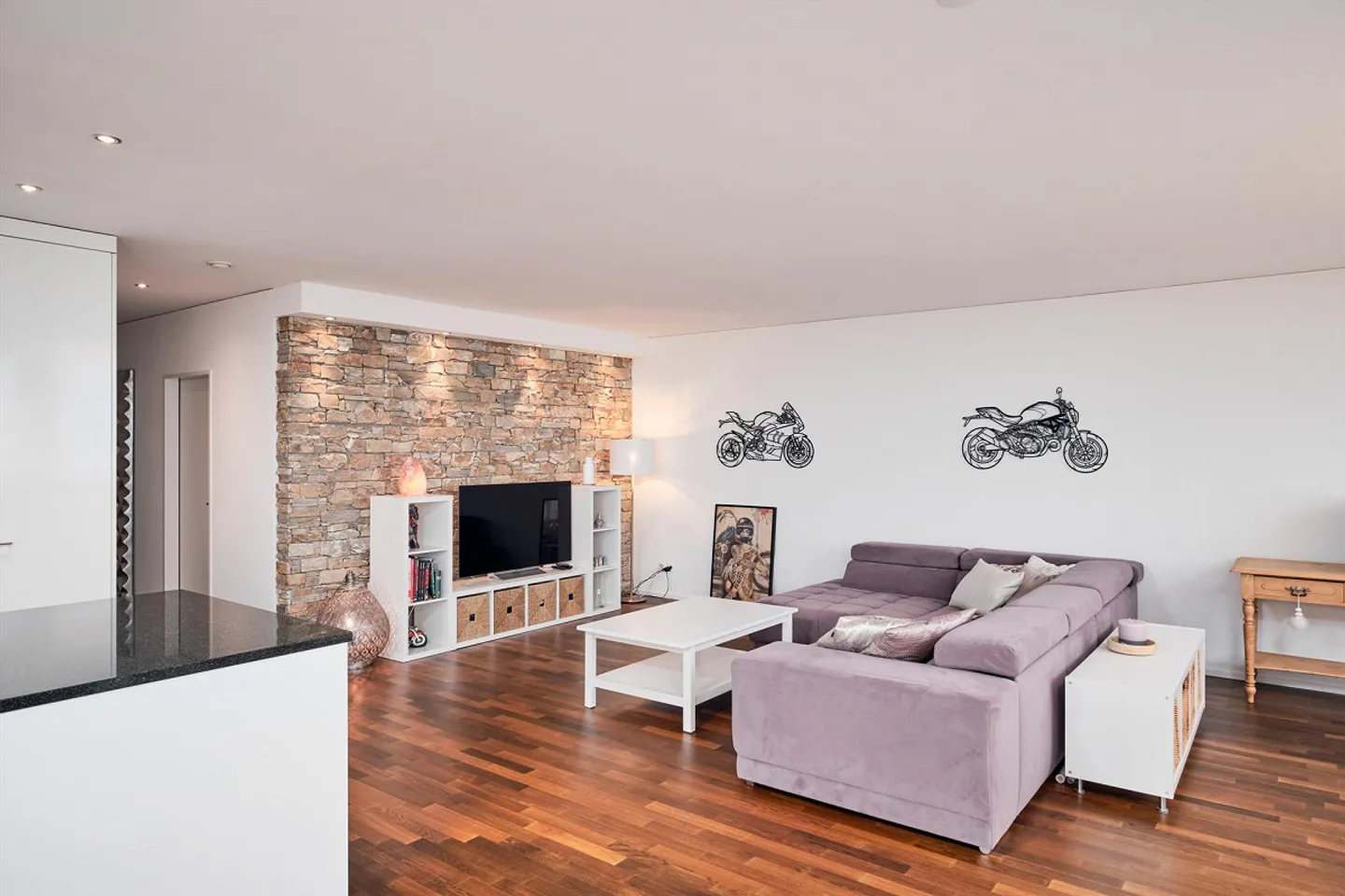 Exclusive 5.5-room apartment on the 14th floor with a panoramic view of Lake Constance - Photo 6 of 18