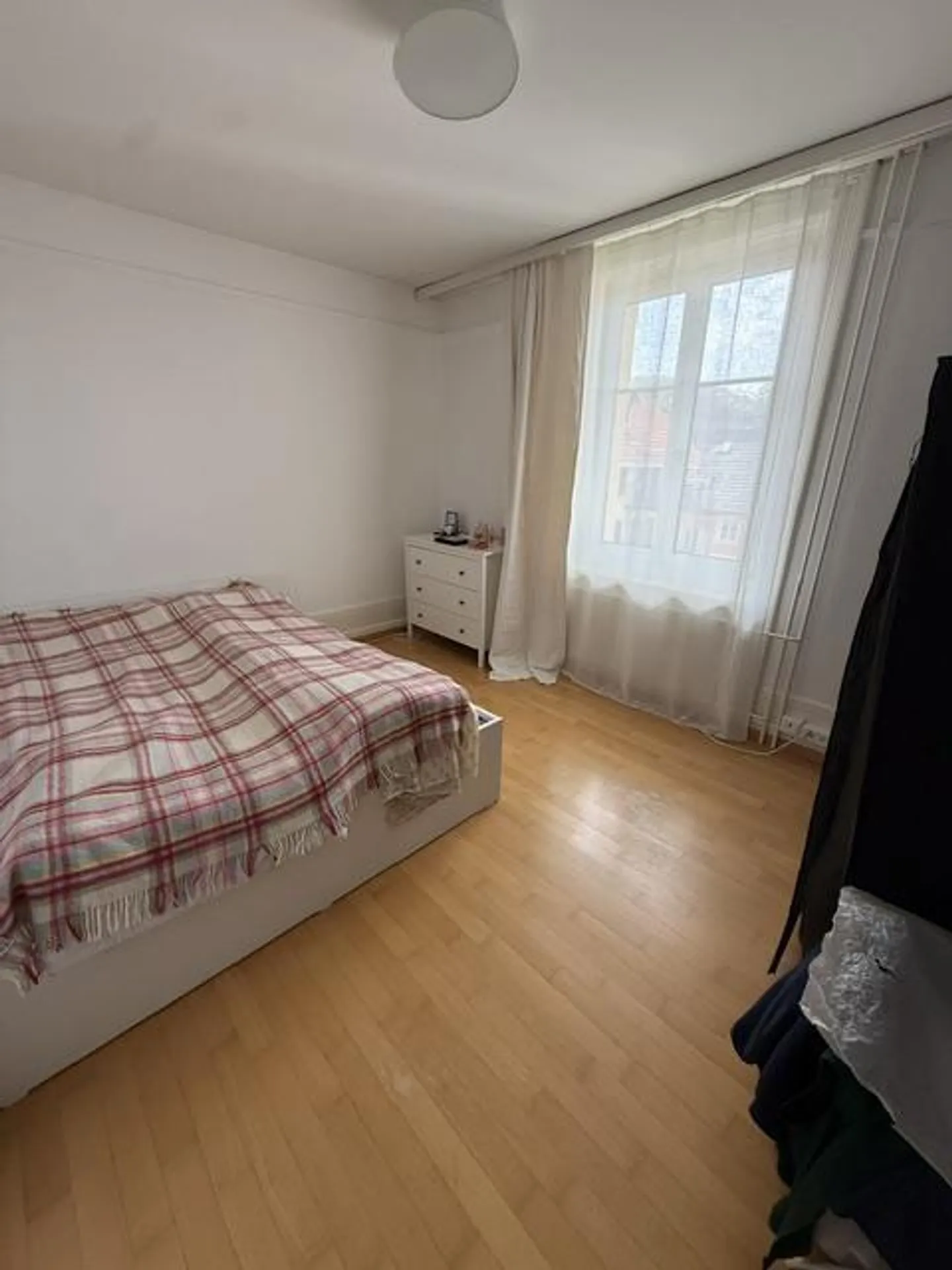 Very nice, bright 4-room old building apartment - Photo 7 of 12