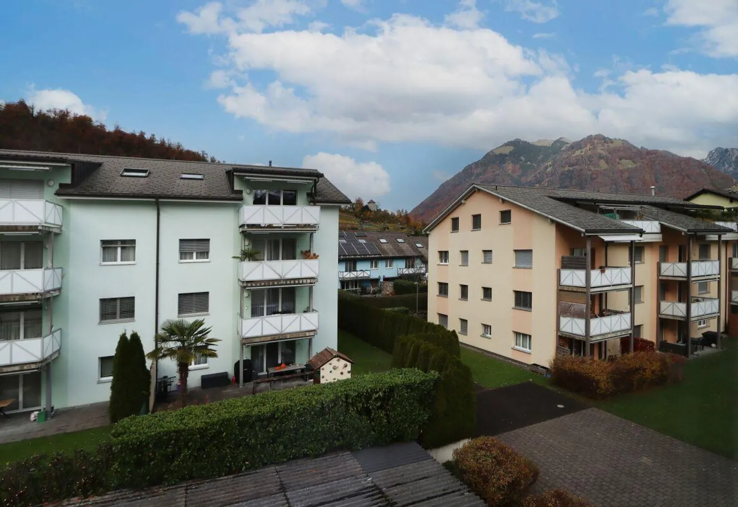 Appartamento di 4,5 locali con posto auto in garage e balcone in posizione tranquilla - Foto 15 di 19