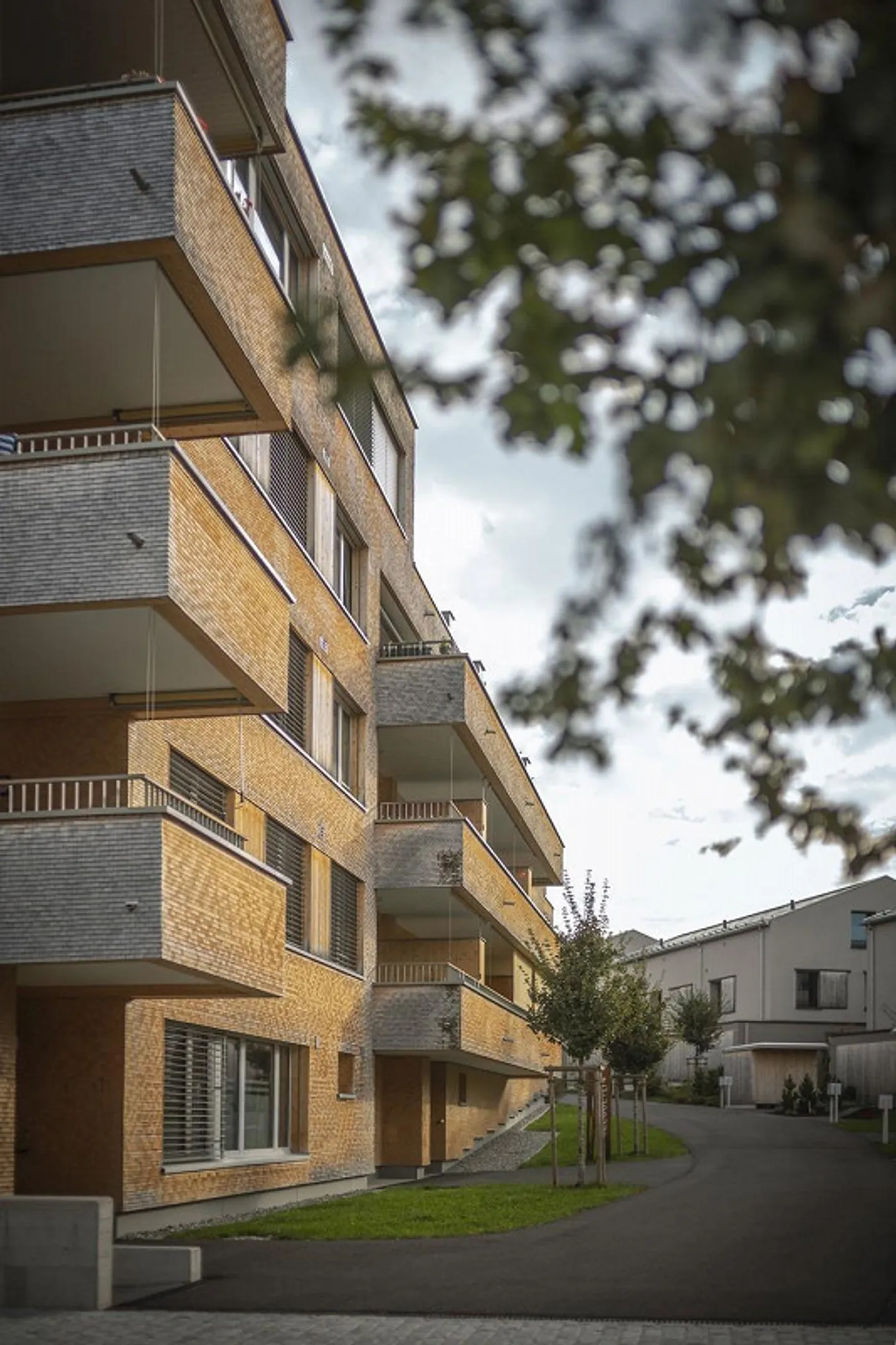 Moderne 5.5-Zimmer-Wohnung im Herzen von Willerzell - Foto 1 von 7