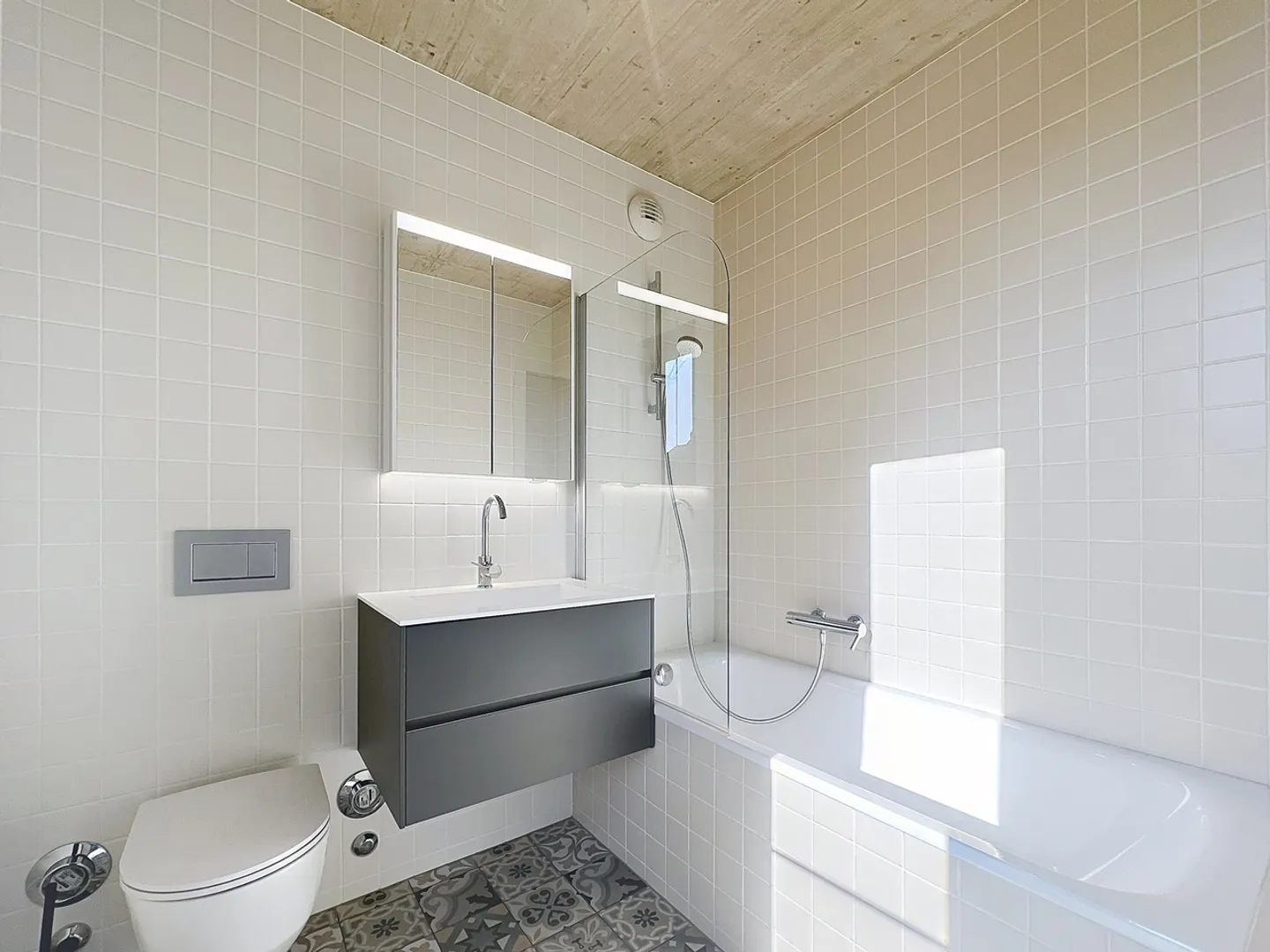 Appartement moderne avec grande terrasse - Photo 6 sur 8