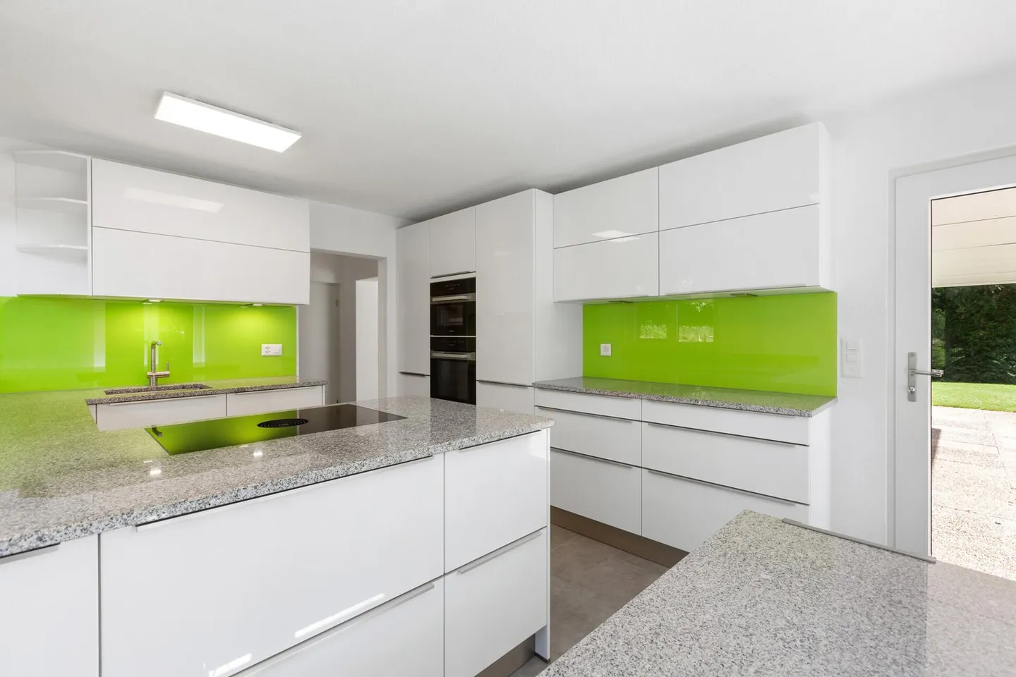 Dolce Vita direttamente sul Reno: Unico casa di 5,5 stanze con piscina - Foto 13 di 13