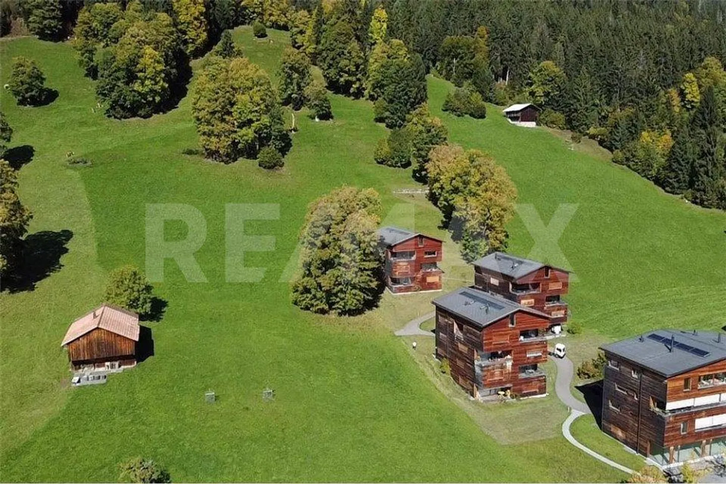 Willful. Authentic. Urban - in the middle of the mountains. Lifestyle in Beatenberg! - Photo 1 of 13