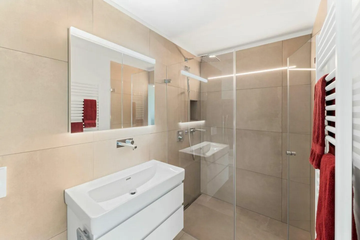 Prima o seconda residenza: Appartamento nuovo esclusivo in posizione privilegiata - Foto 5 di 10