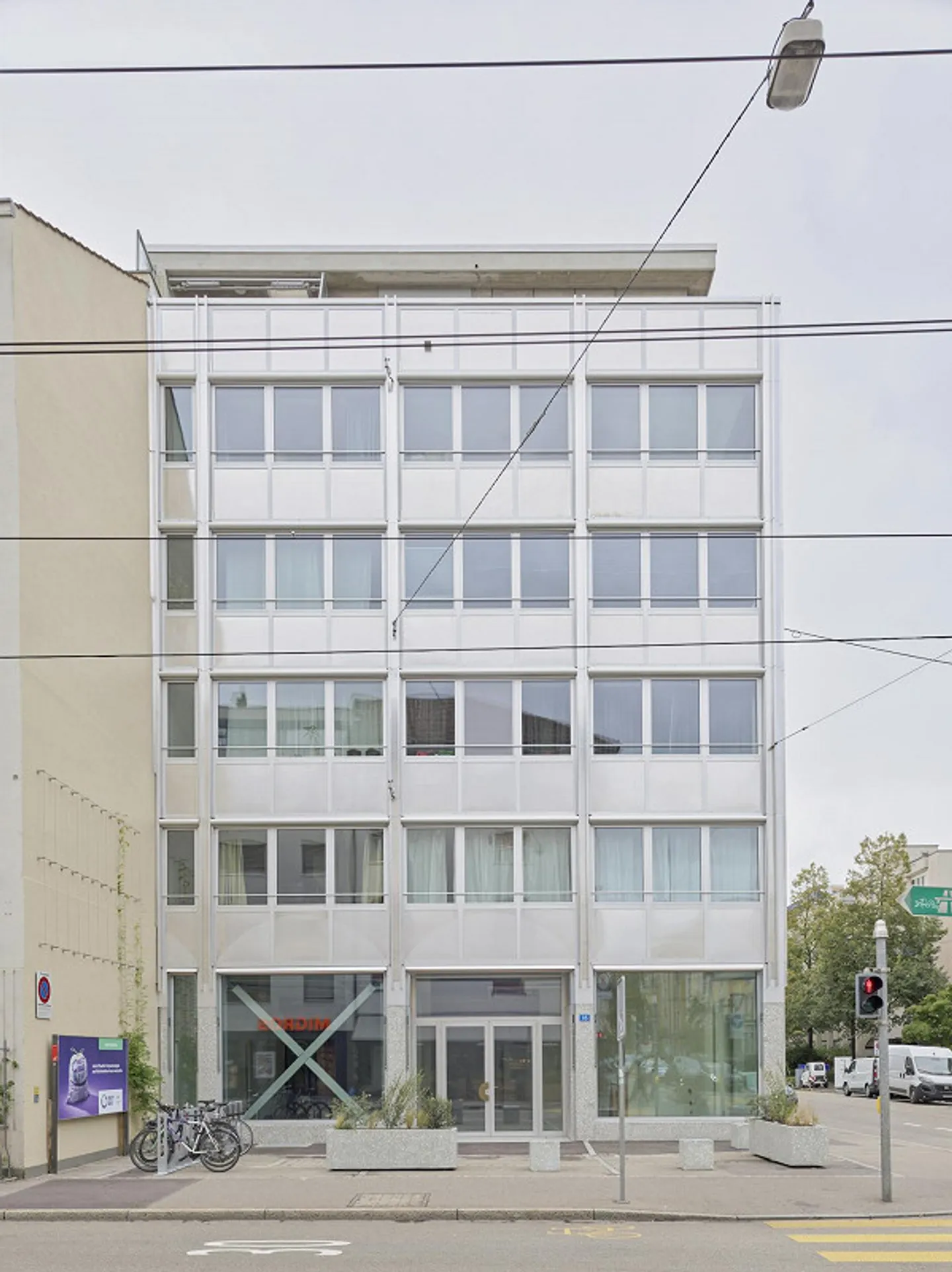 Il tuo spazio commerciale a St. Johann - Foto 2 di 13
