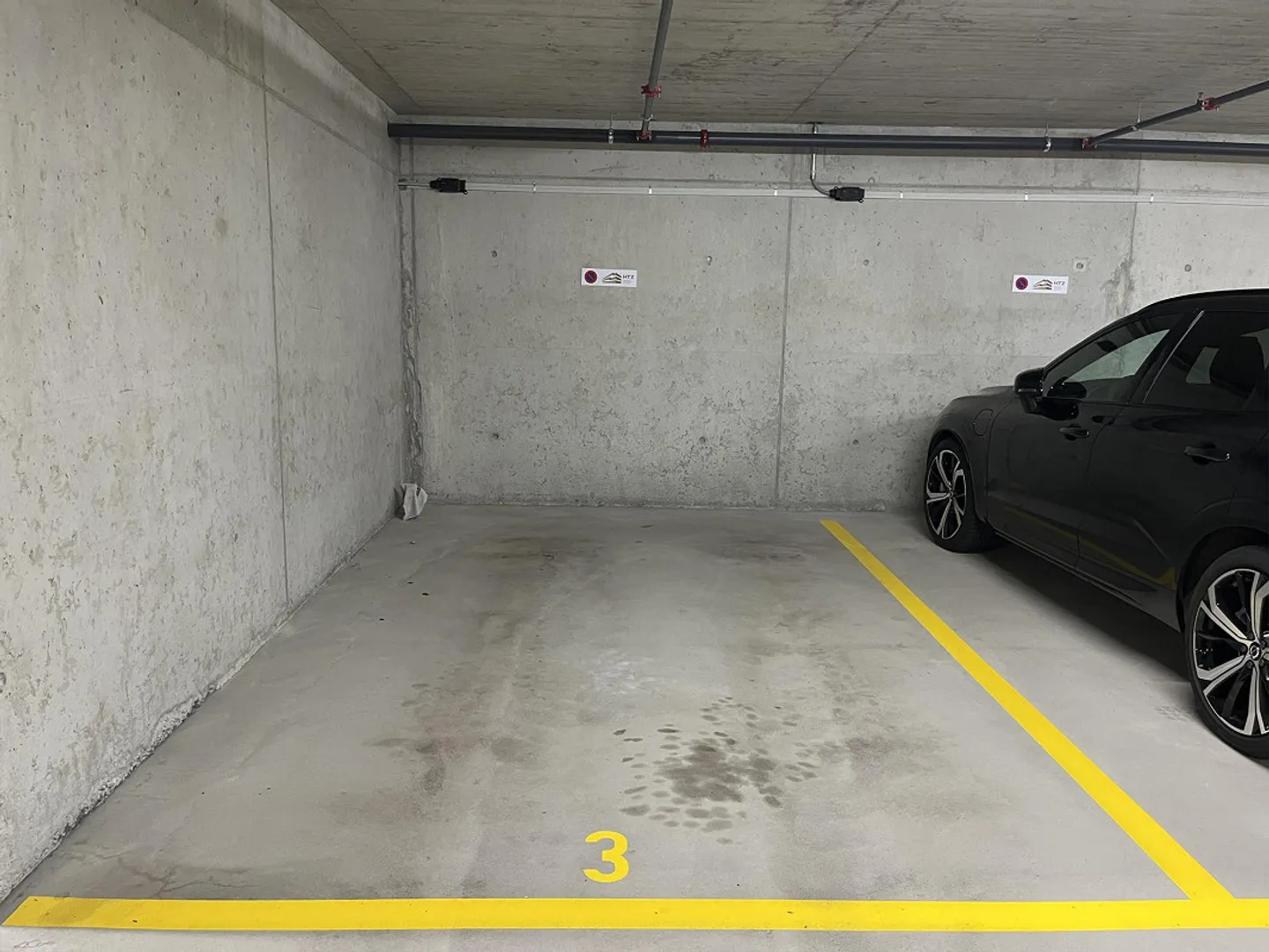 Posto auto - Foto 1 di 1