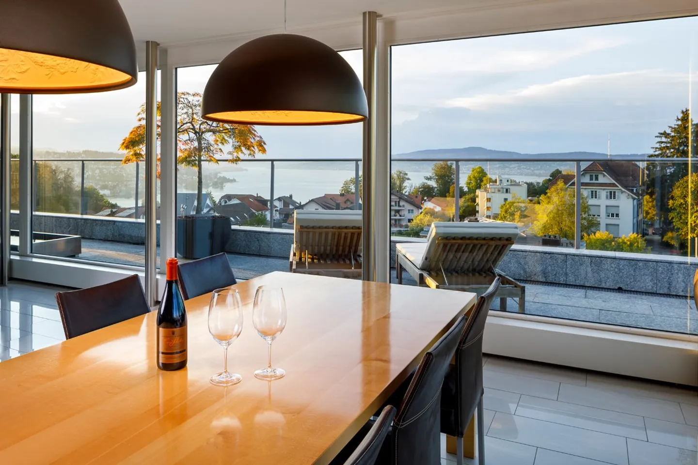 MEILLEURES PERSPECTIVES POUR LES AFFAIRES ET LA CONFIDENTIALITÉ - Photo 1 sur 6