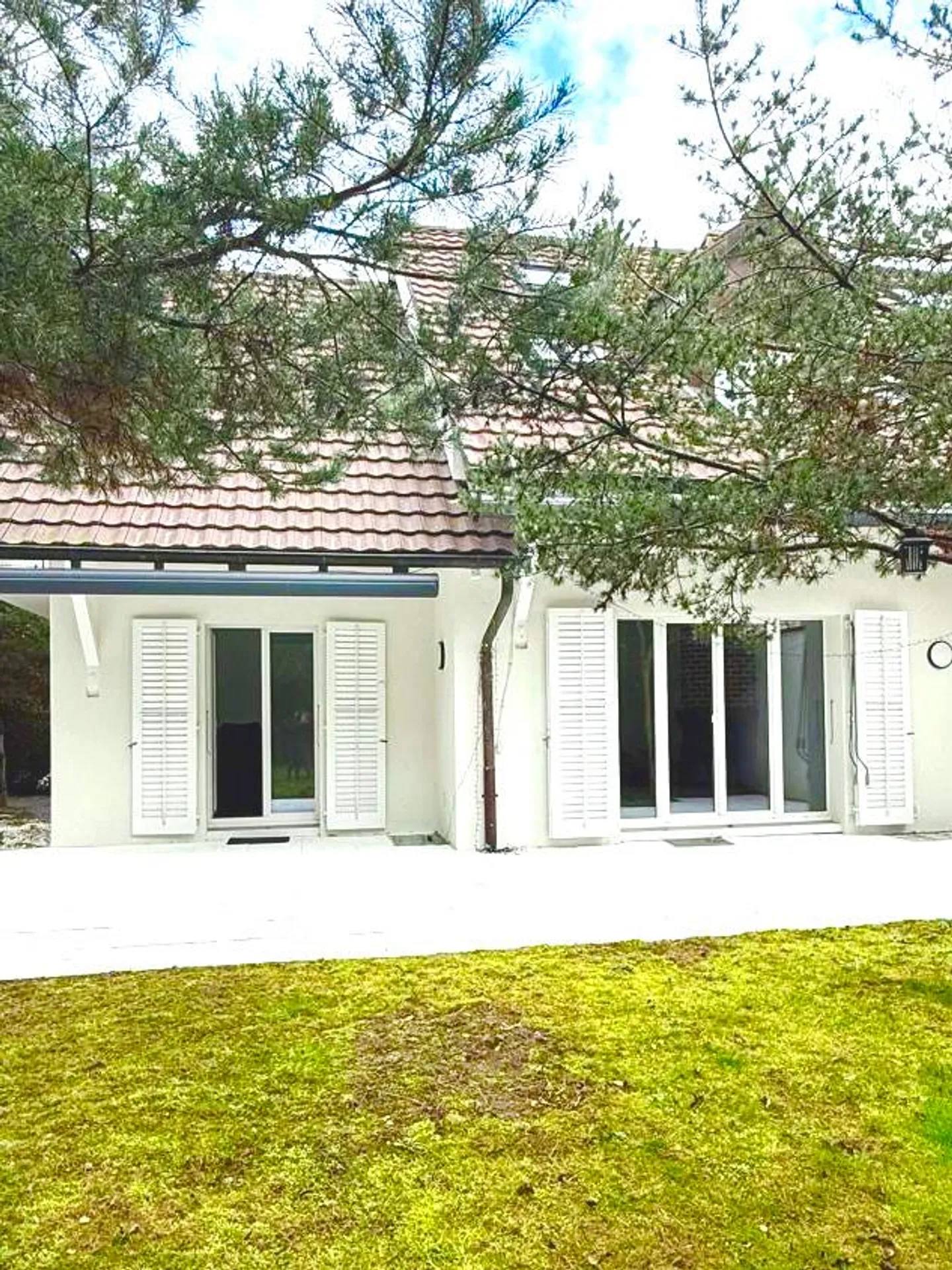 Semi-Detached House 6 Rooms - Photo 1 of 8