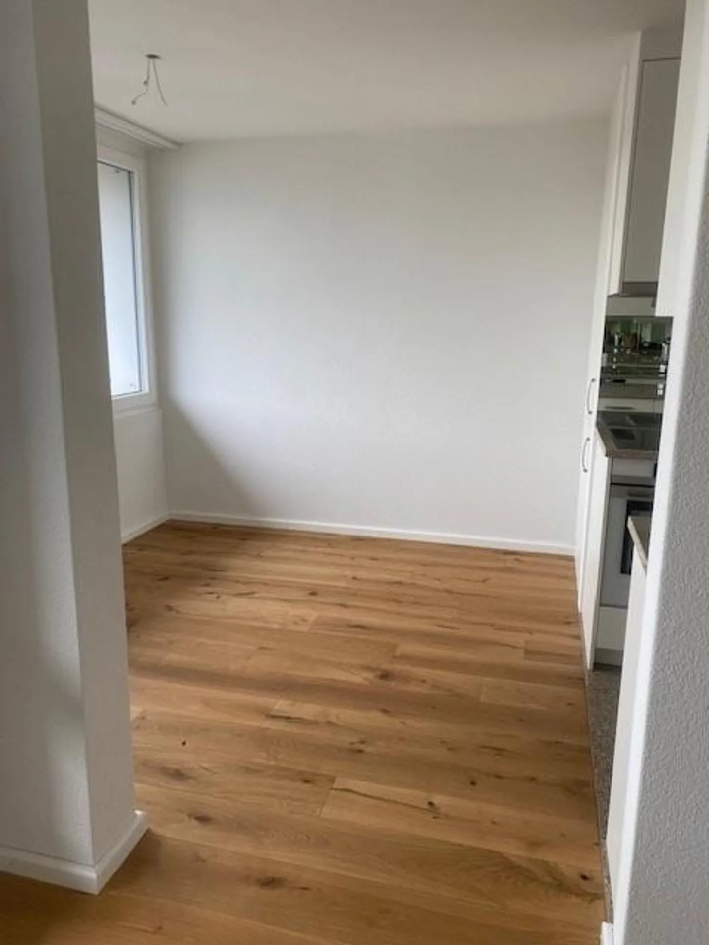 Appartement rénové avec vue - Photo 2 sur 9