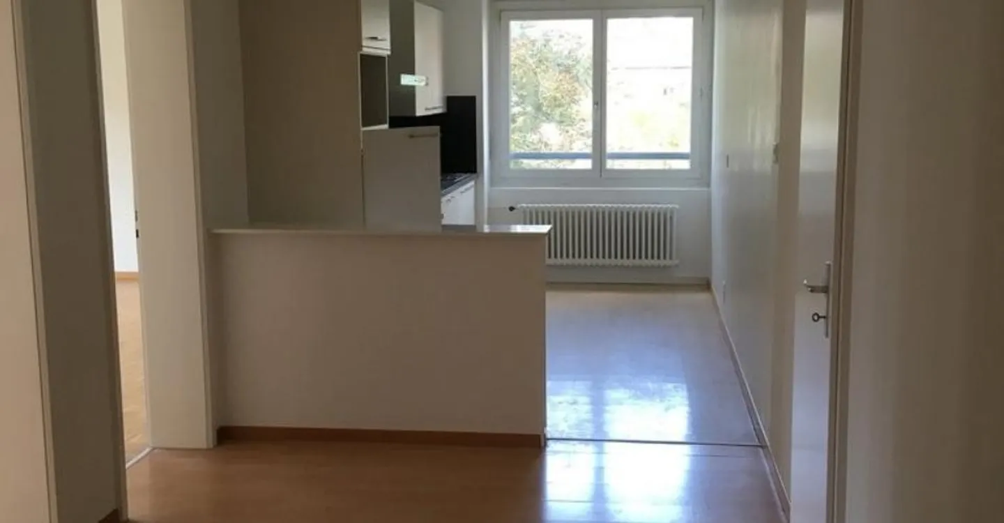 Joli Appartement avec Balcon - Photo 4 sur 8