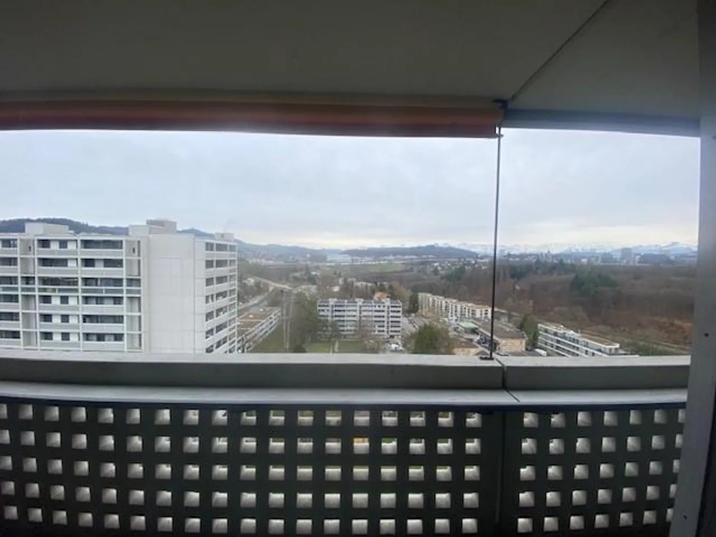 Appartement rénové avec vue - Photo 9 sur 9