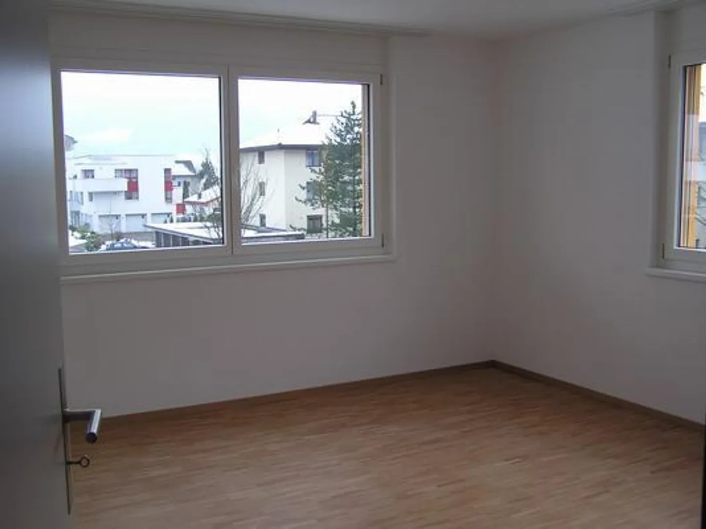 Appartement spacieux et calme de 4 1/2 pièces - Photo 9 sur 10
